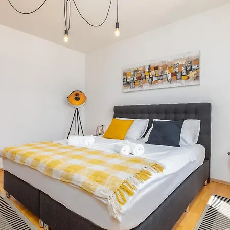 3 Bedroom Amazing In * 풀라