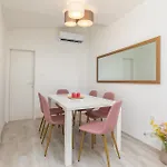 Pet Friendly Home In Pula Pula