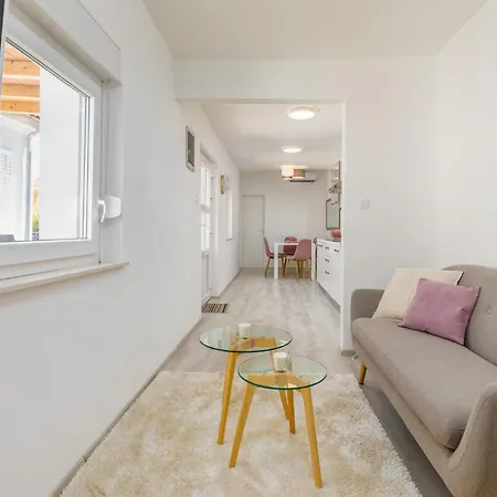 3 Bedroom Amazing In Hébergement de vacances *