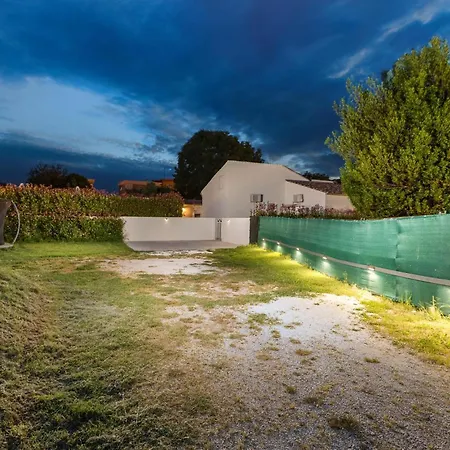 Pet Friendly Home In Pula *