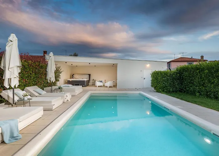 3 Bedroom Amazing In 普拉