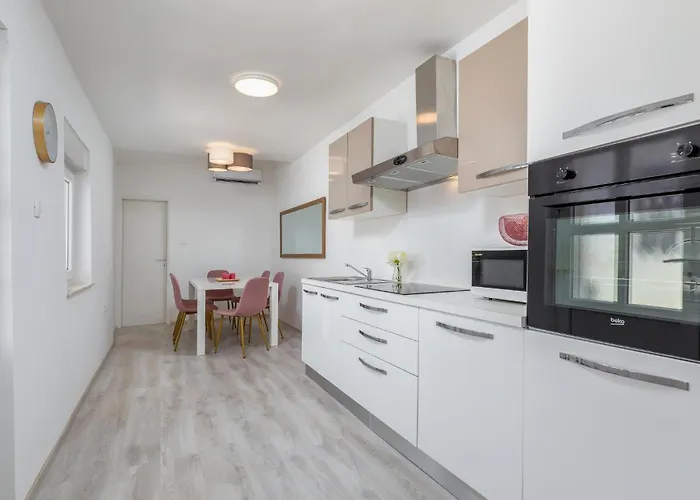 3 Bedroom Amazing In Feriehus